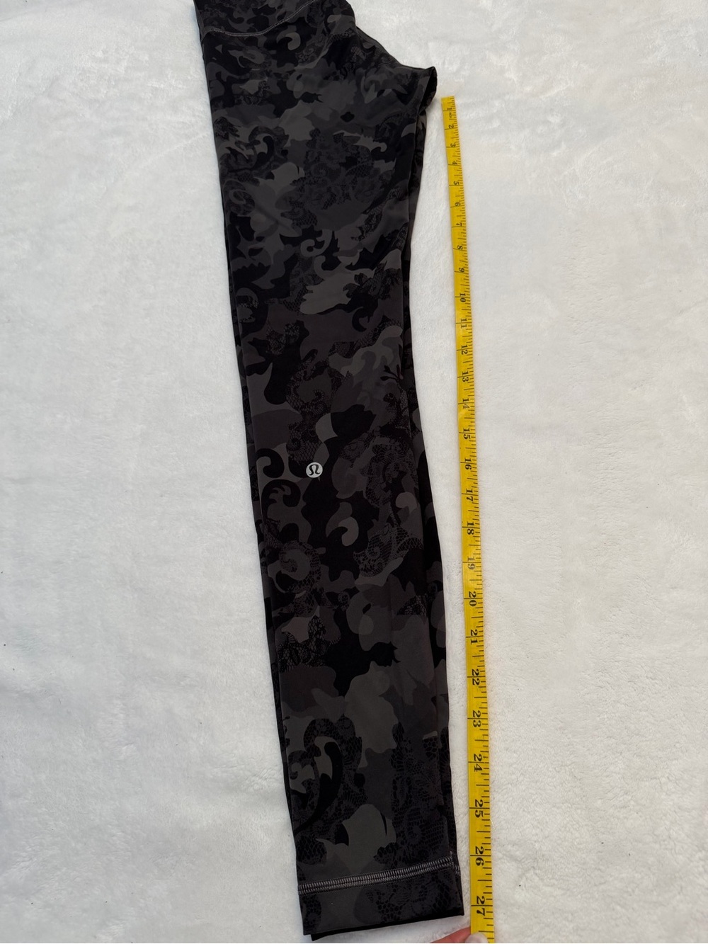 Lululemon Wunder Under High-Rise Tight 28" *Lace Camo - Size 6 - Picture 6 of 13